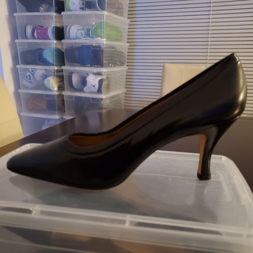 Martinez Valero Leather Heels. Size: 10